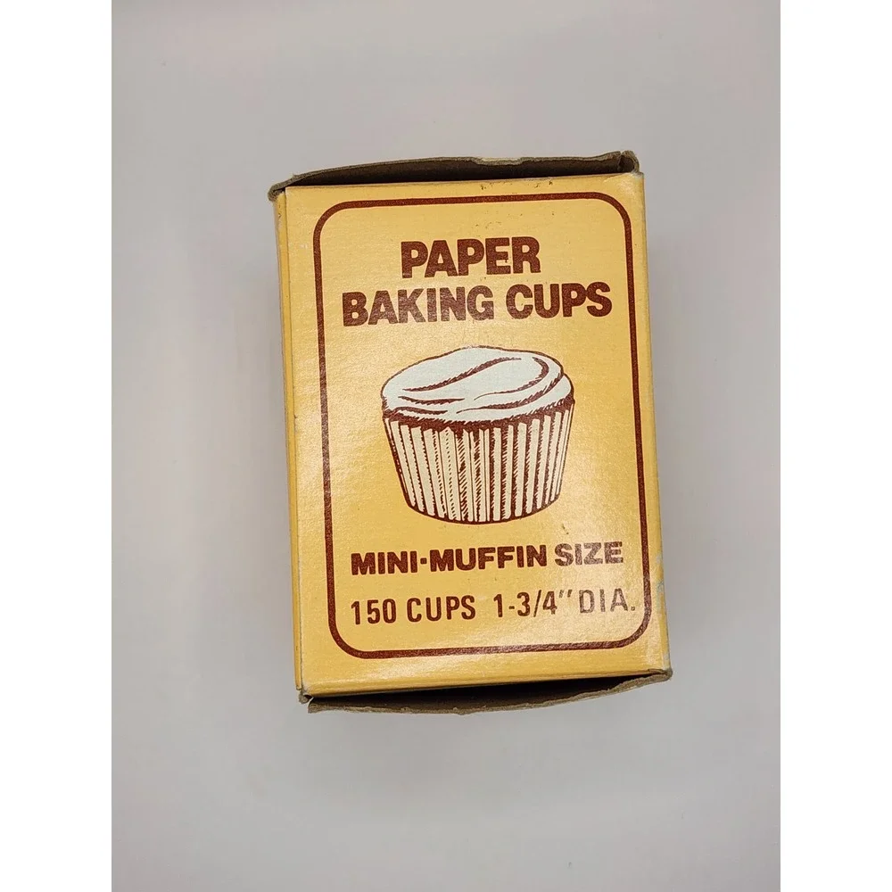 Vintage Fox‎ Run Cupcake Mini Muffin Liners Baking Cups Opened Parchment 1980